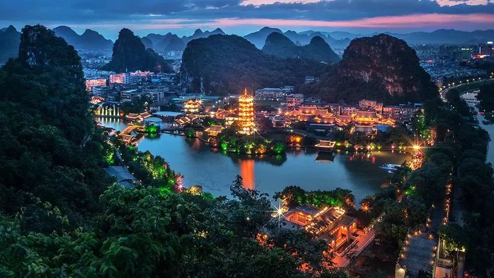 壮乡绿韵，广西多元文化交融的美丽画卷